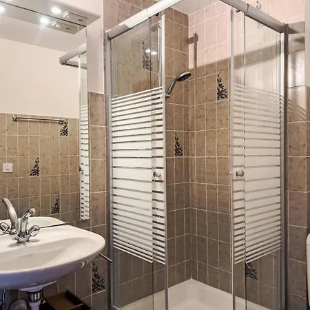 Chamois Az10 By Interhome Agettes